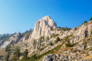 hiking mammoth lakes