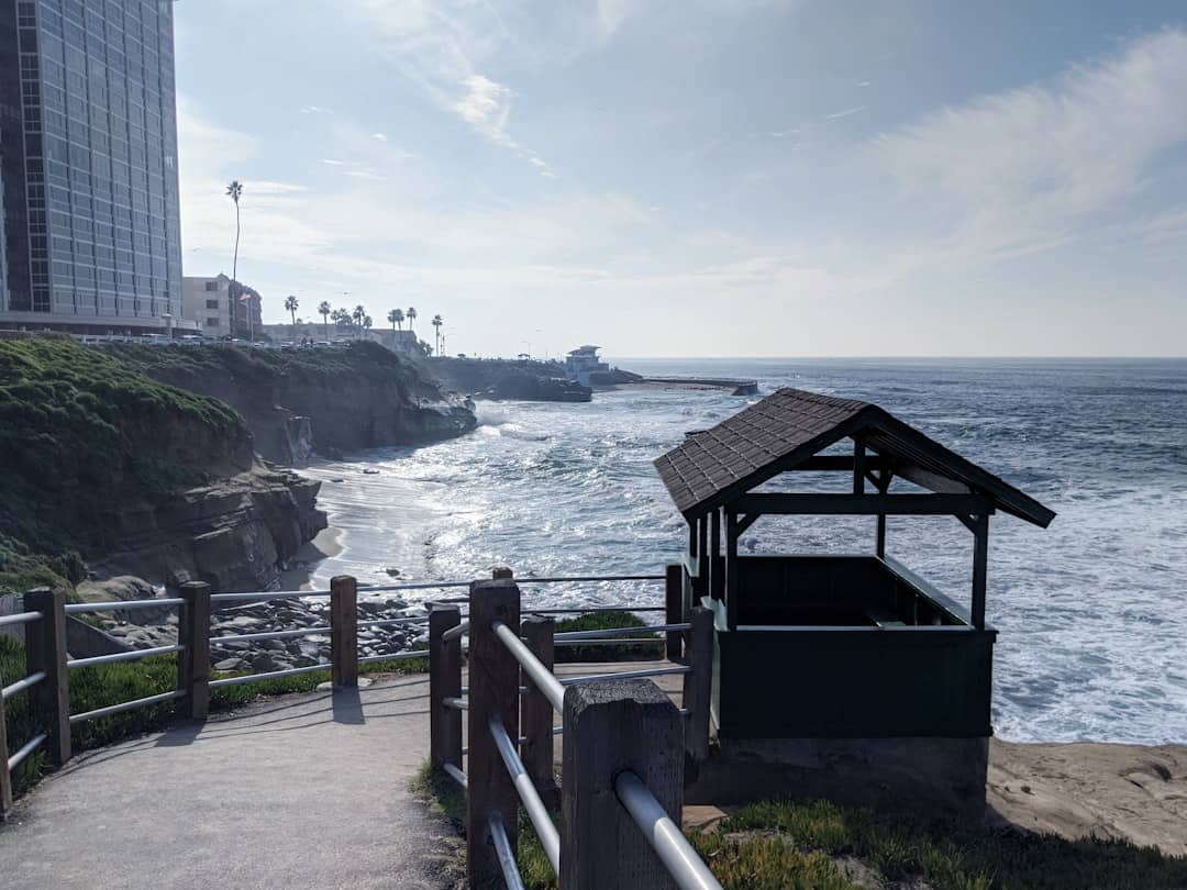 waterfront-restaurants-in-pacific-beach-san-diego-featured