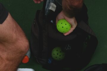 what to bring to pickleball game